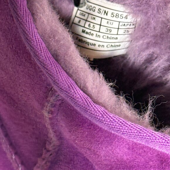 UGG Classic Ultra Mini Boots| Women's size 8 | Mangosteen - Picture 5 of 5